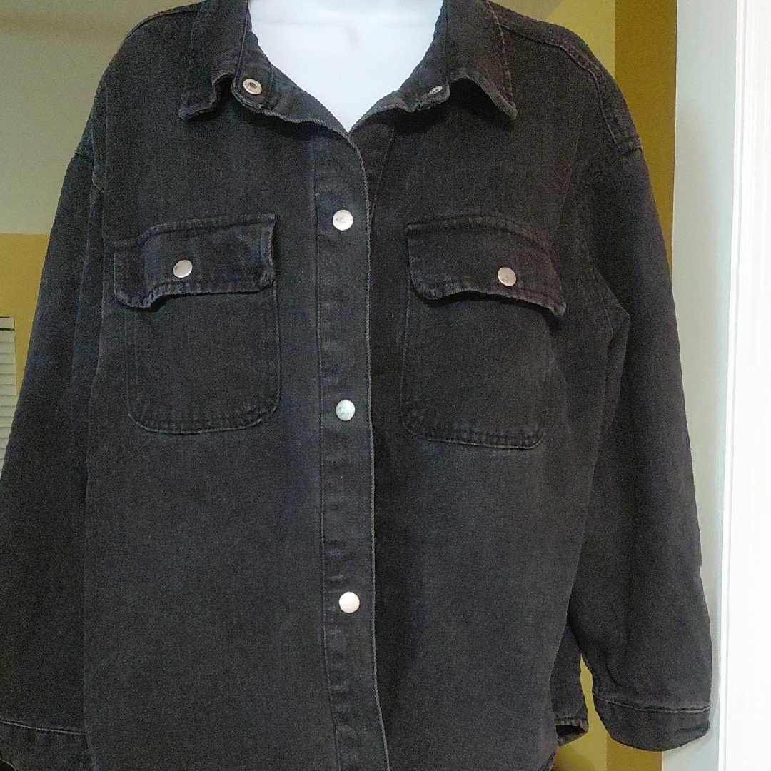 Women's Cisono Medium Black Denim Jacket H4